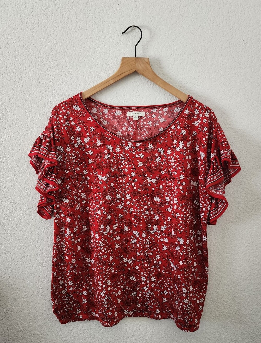 Max Studio Red Floral Print Ruffled Flutter Sleeves Blouse Size Medium